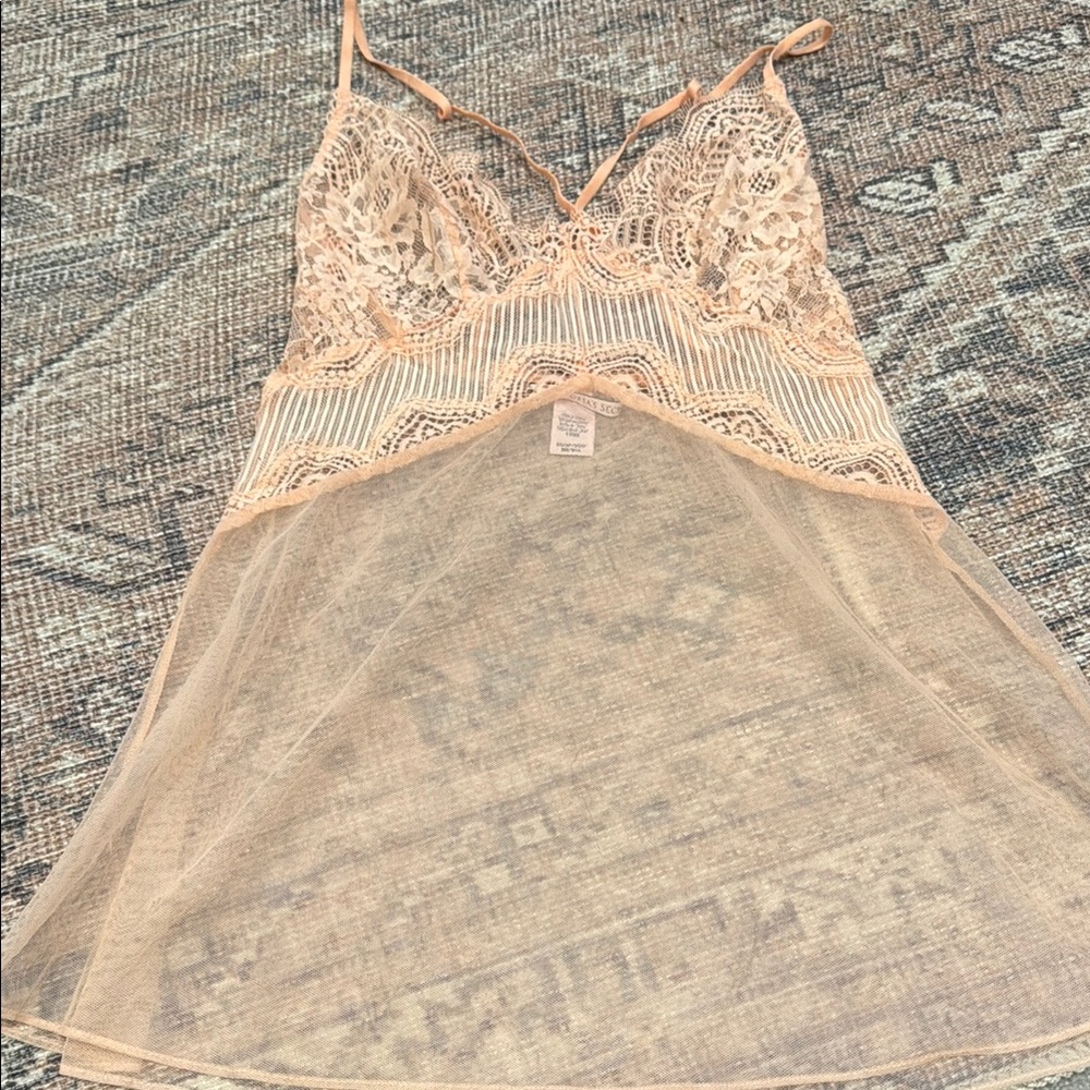 Victoria's Secret peach Lace Lingerie xs